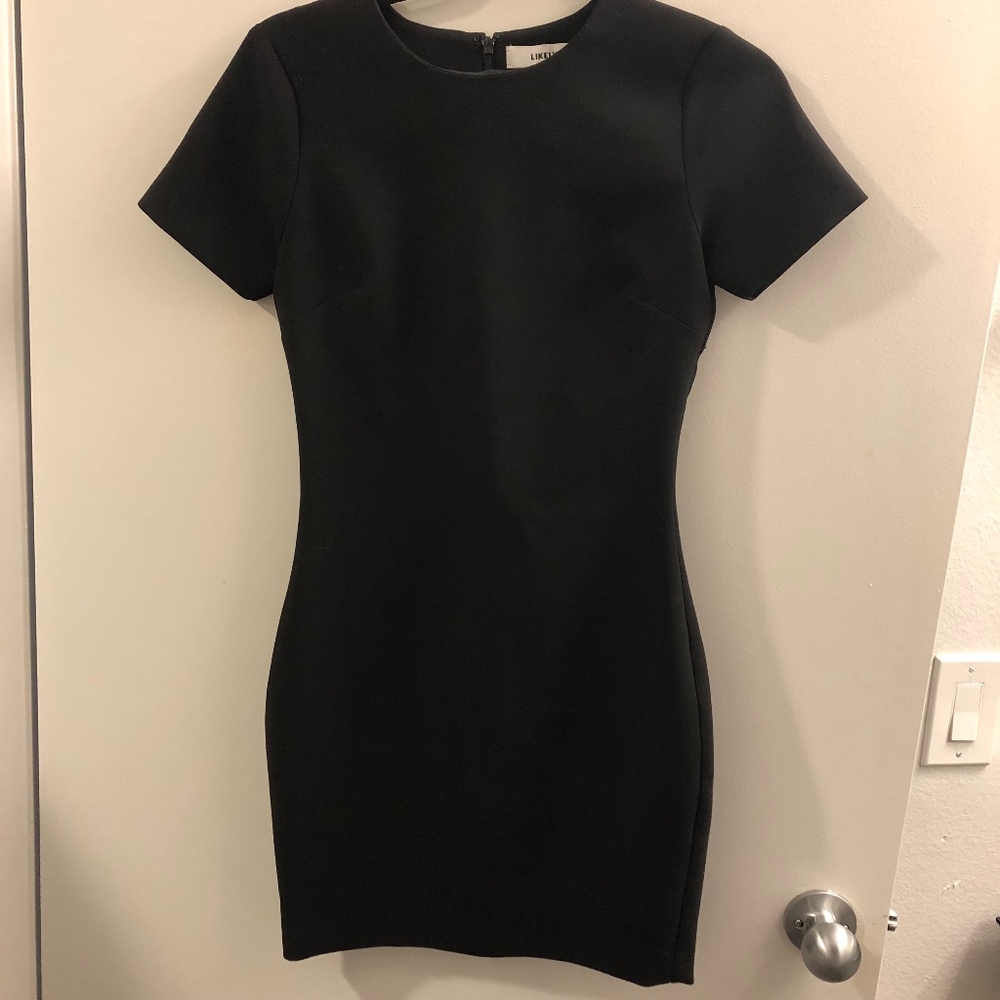 Likely Manhattan Dress Size 2 Black Short Sleeve